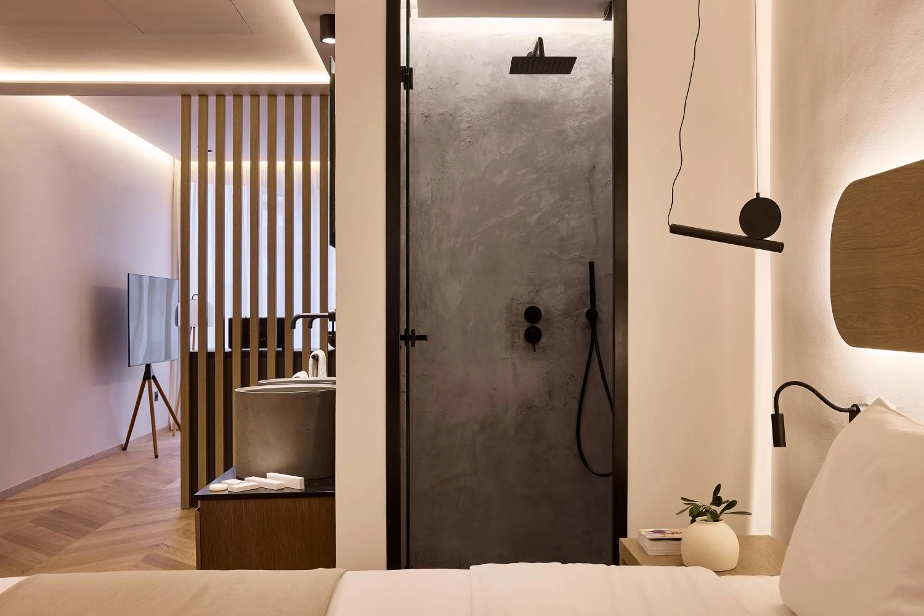 Bathroom, Bed in Cama Luxury Suites Kavouri