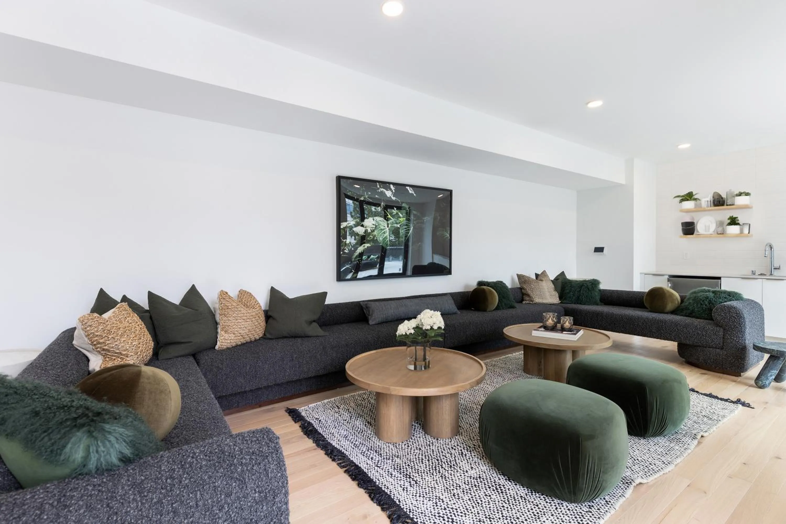 Communal lounge/ TV room, Lounge/Bar in The Rise Walnut Creek, a Sentral community