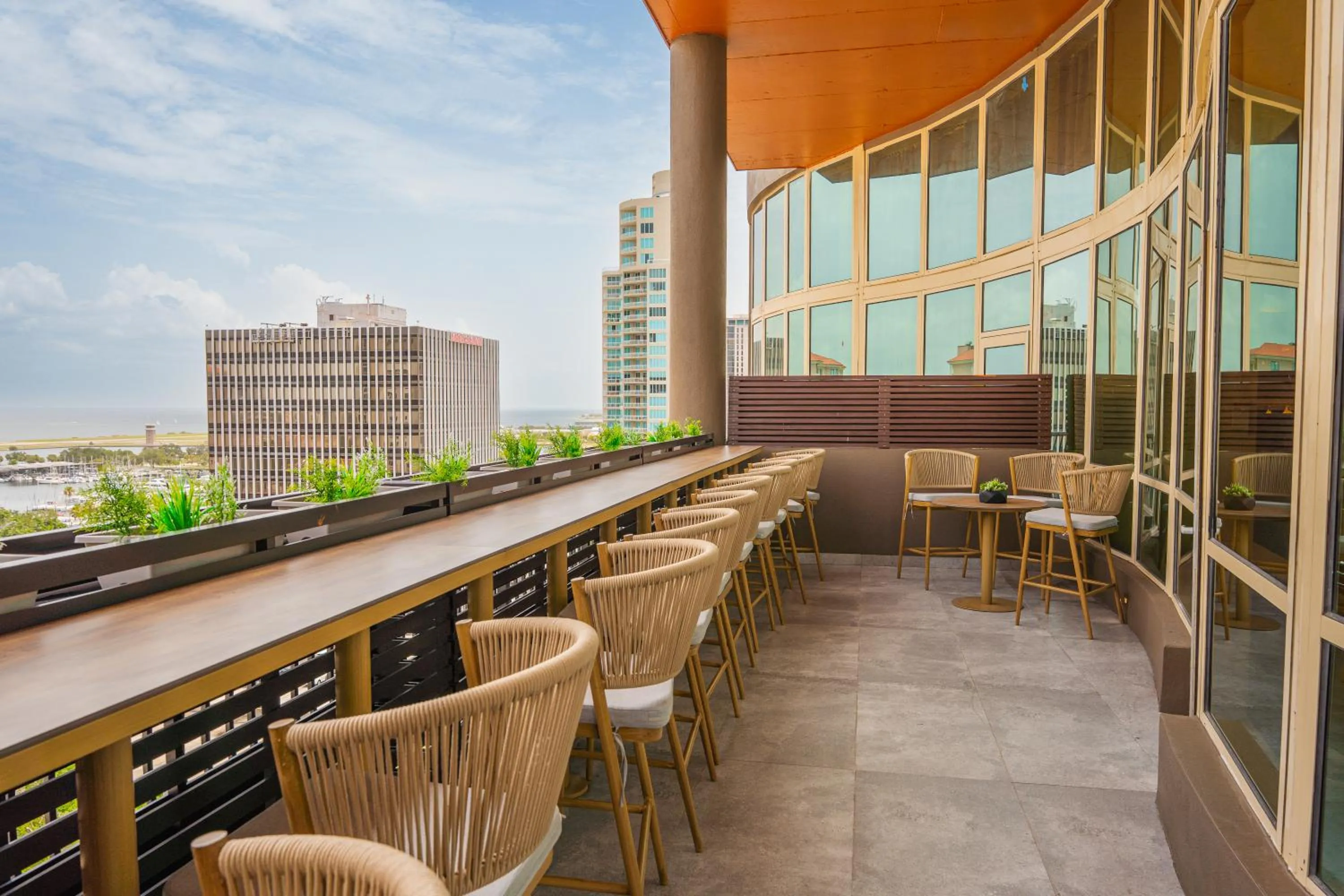 Day in Galaxy Hotel Downtown