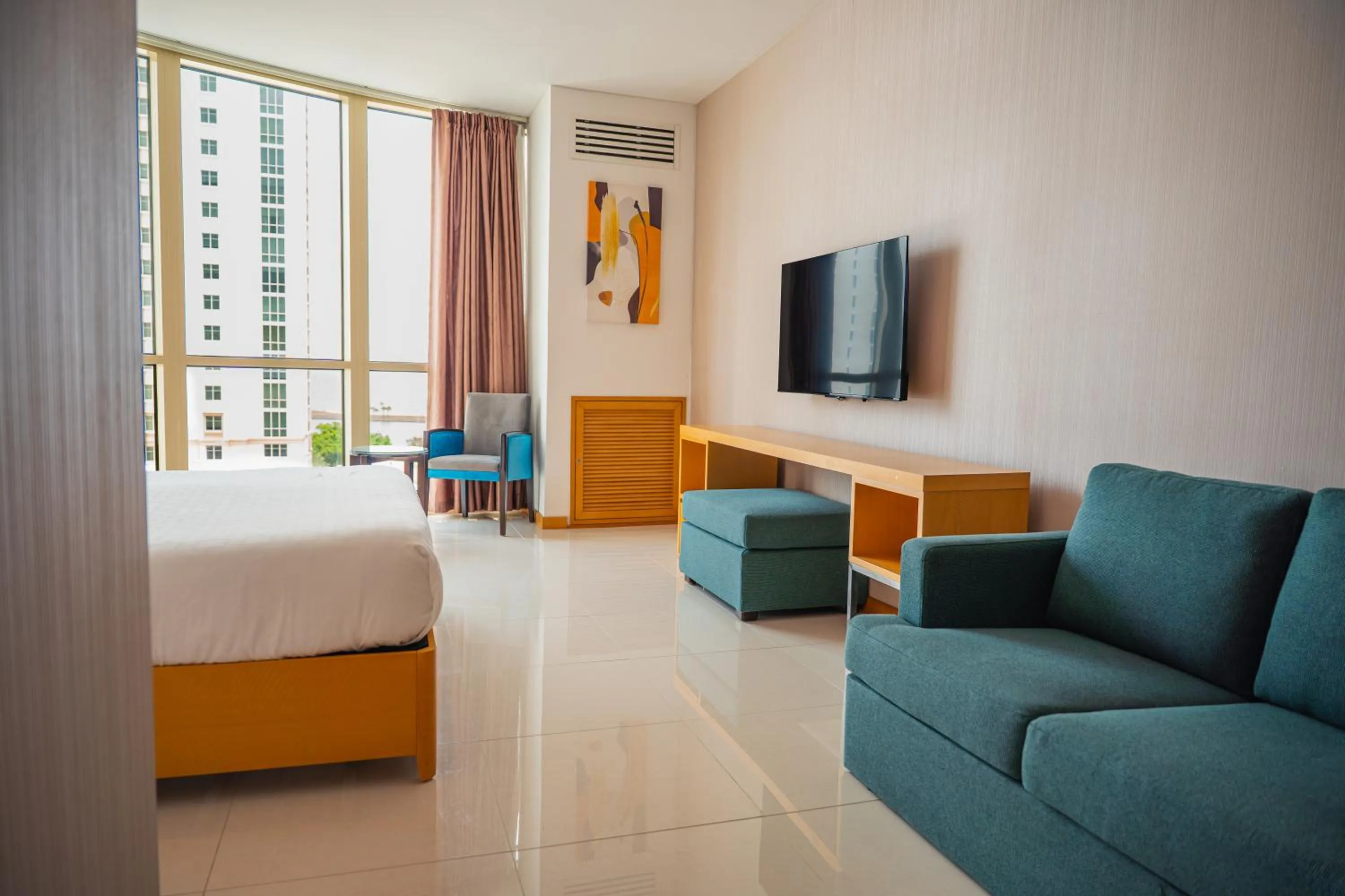 Photo of the whole room, Bed in Galaxy Hotel Downtown