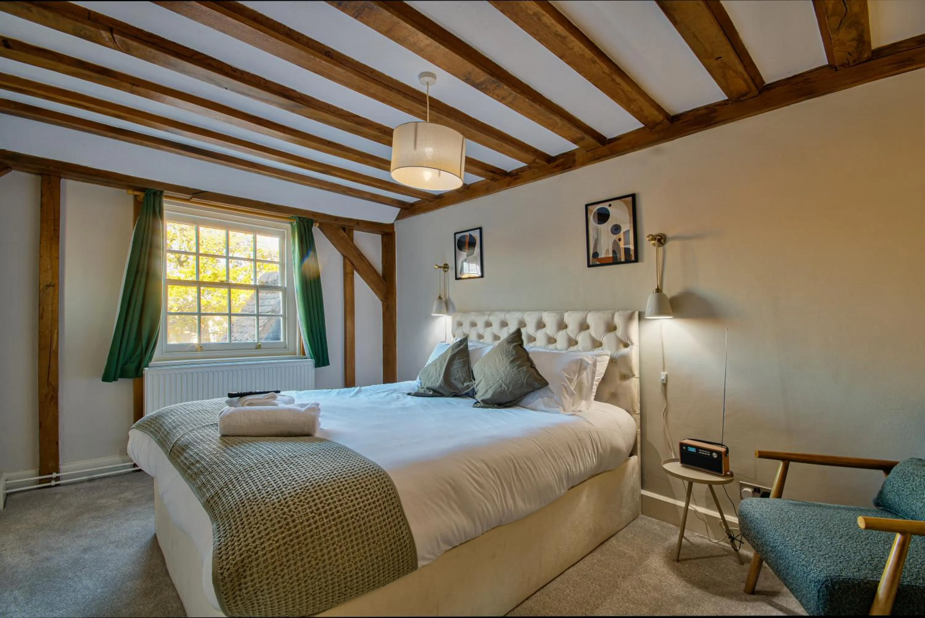 Photo of the whole room, Bed in The Royal Oak