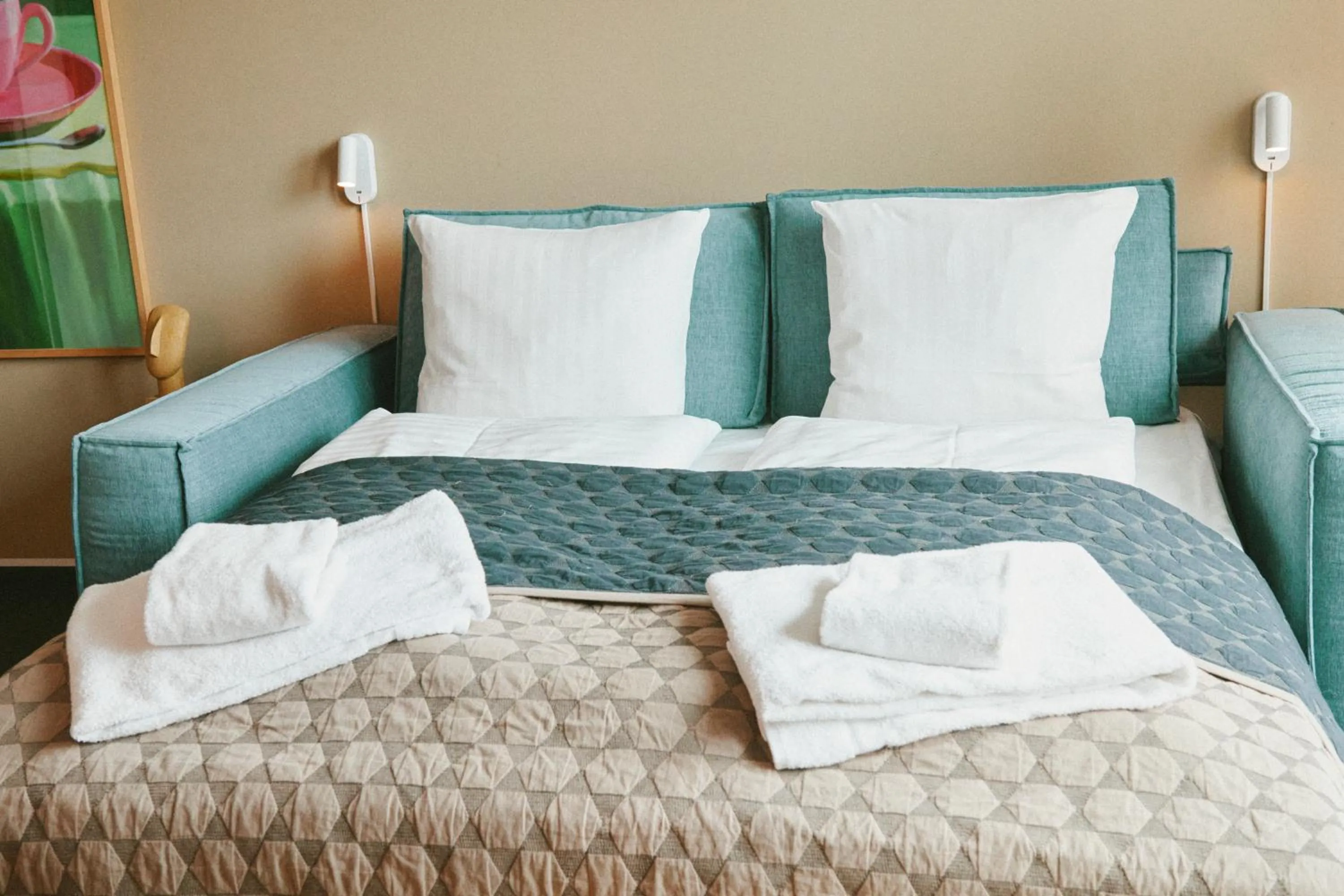Living room, Bed in The Forest apartments by Daniel&Jacob's
